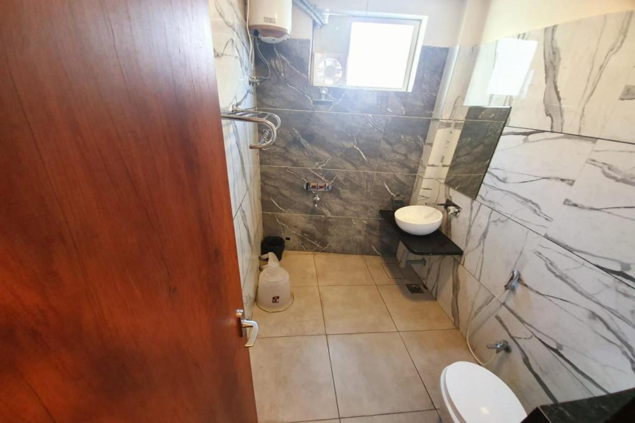 Hotel Satyug Udždžain Exteriér fotografie